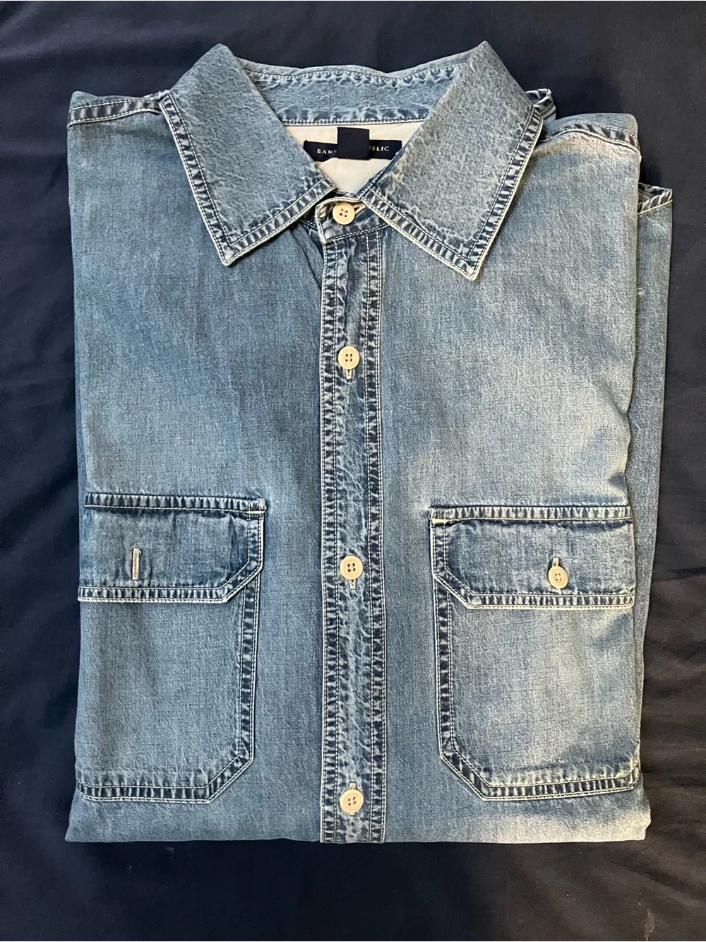 Banana Republic Light Blue Denim Button-Down Shirt with Chest Pockets